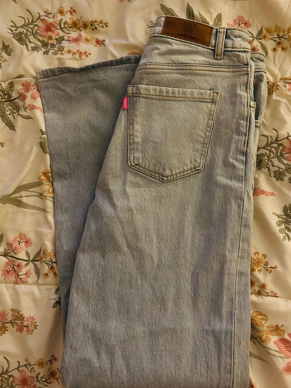 Pink victorias secret Light Wash Women's Jeans - Classic High-Rise Straight nwt